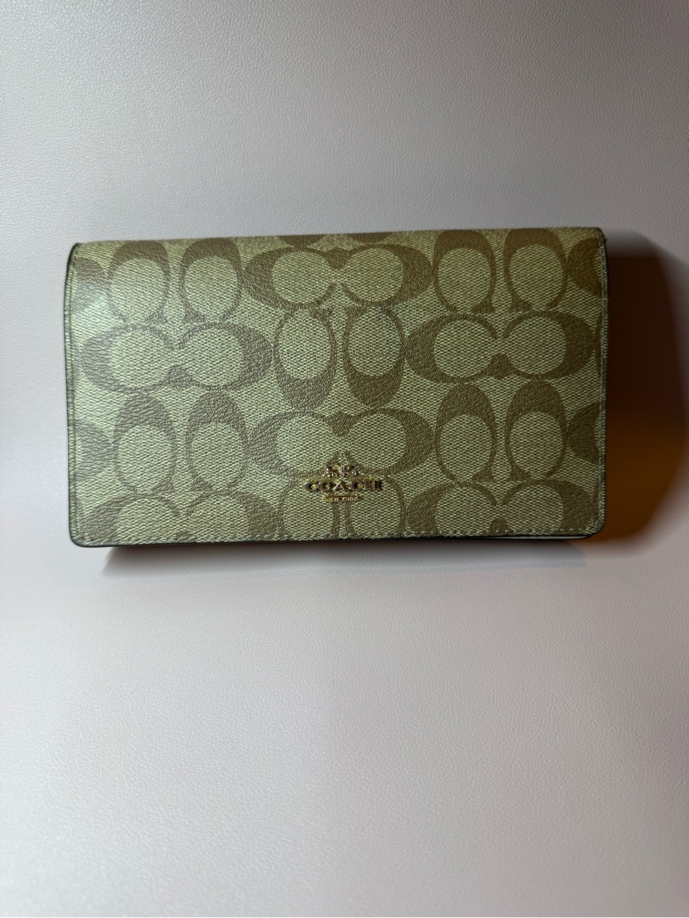 Coach Signature Canvas Wallet on Strap Crossbody Clutch Khaki Chalk EUC 💛